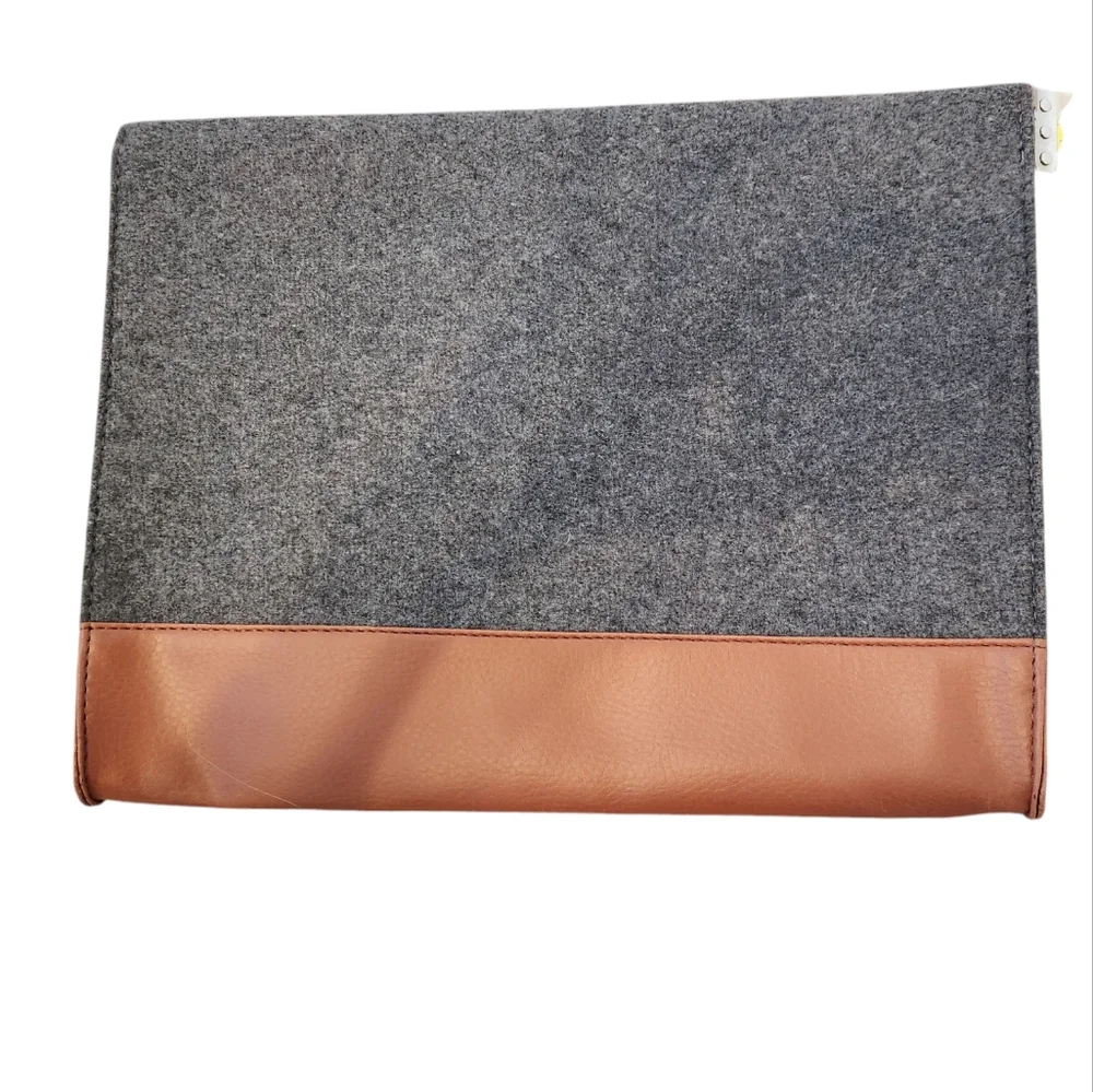 Journey Laptop Sleeve